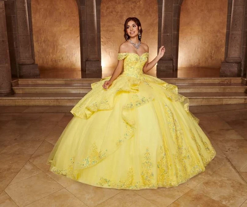 Quinceañera Style image 1